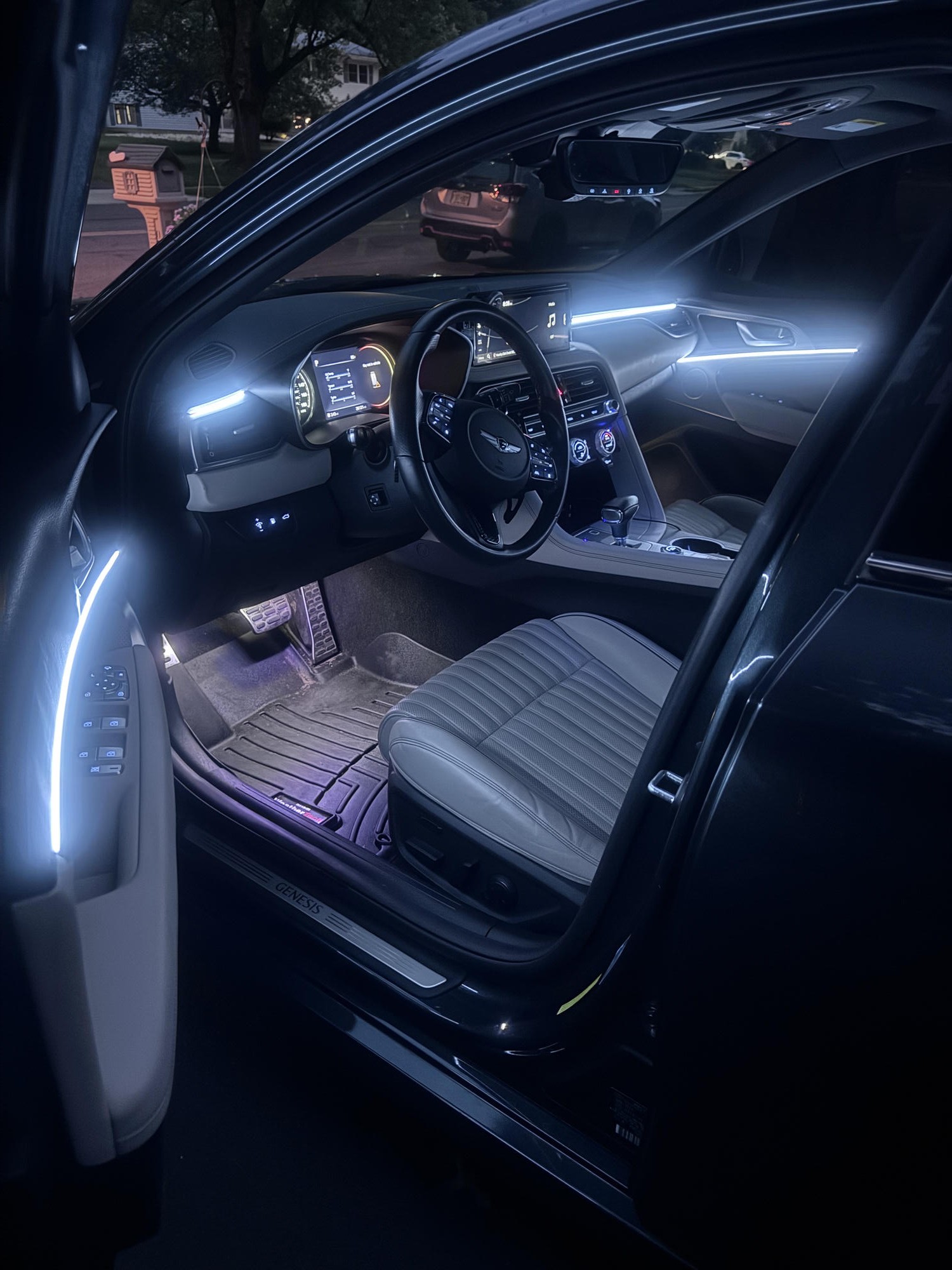 Custom automotive interior lighting