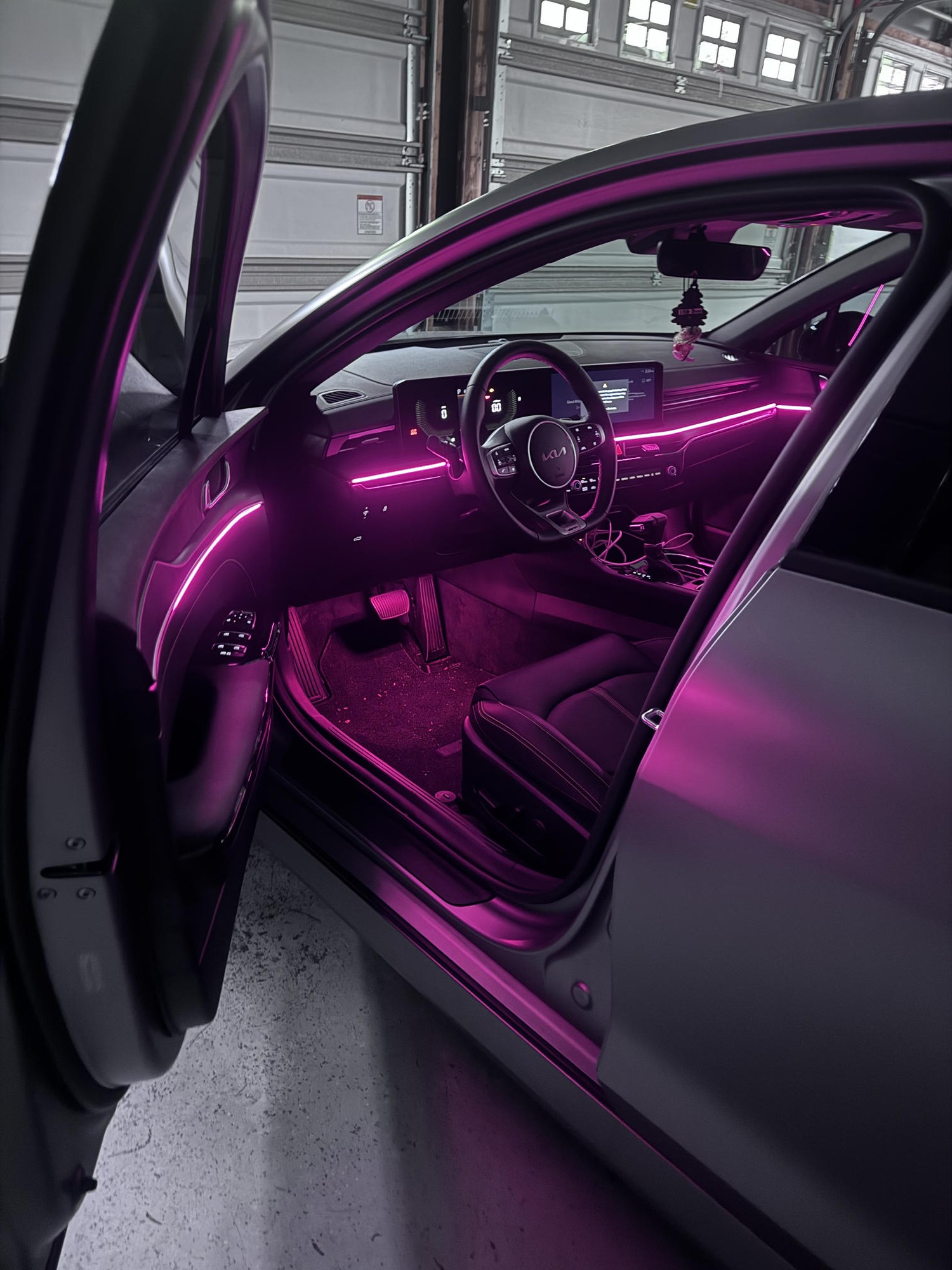 Custom automotive interior lighting